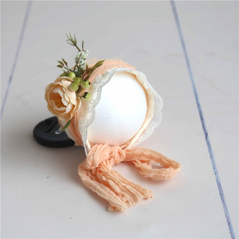 Photography Simulator - Baby Girl Floral Bonnet Newborn Photography